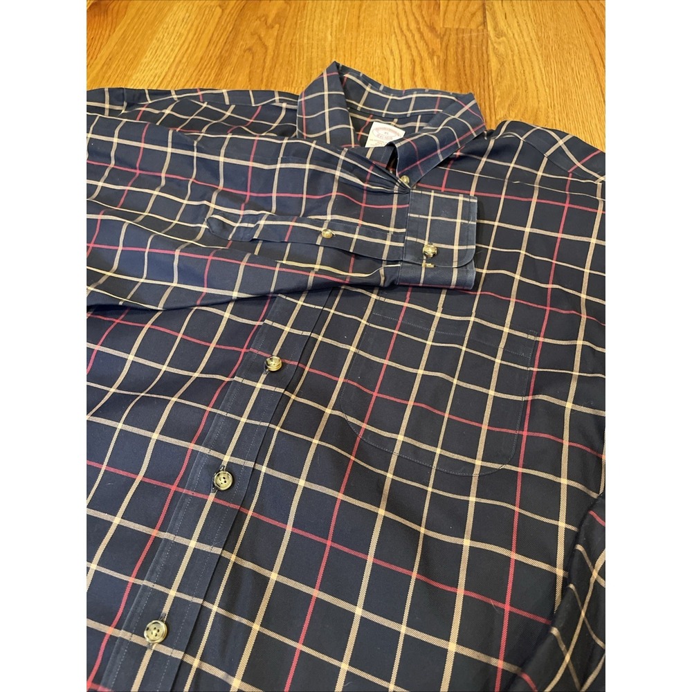 Brooks Brothers Mens Button Down Shirt XL Navy Blue Plaid Non-Iron Long Sleeve